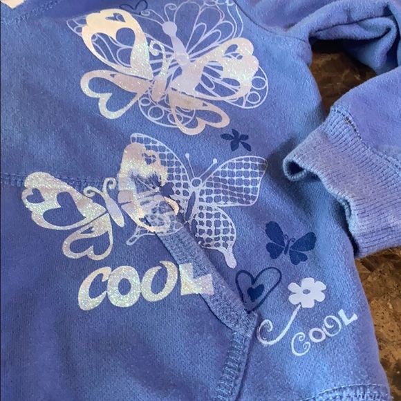 Children’s place size 4T butterfly hoodie - Picture 2 of 4